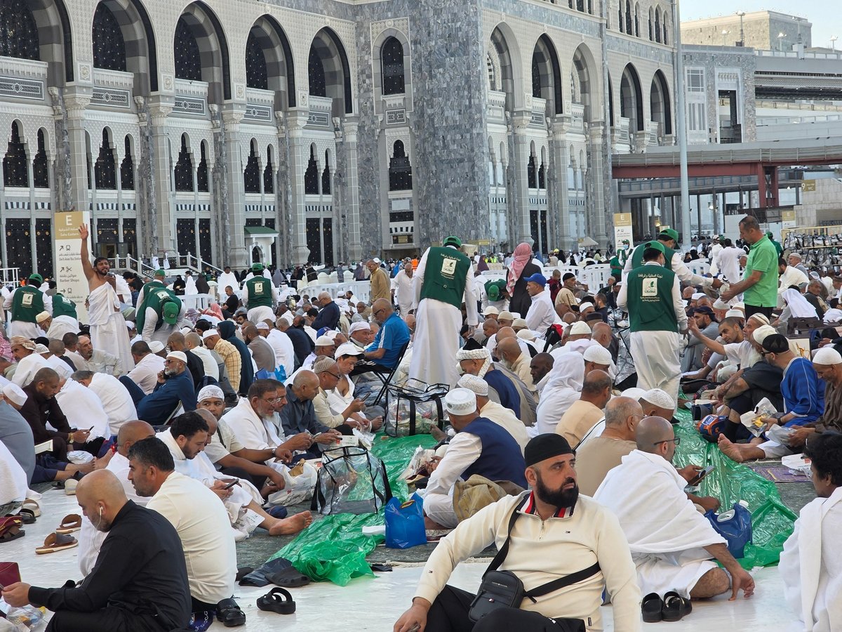 Pilgrims at Masjid al-Haram — reach pilgrims with your services